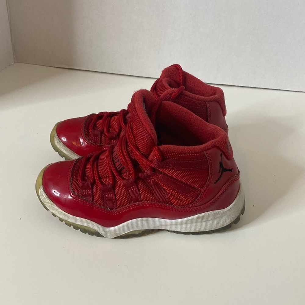 Nike Air Jordan 11 Retro “Win Like 96”